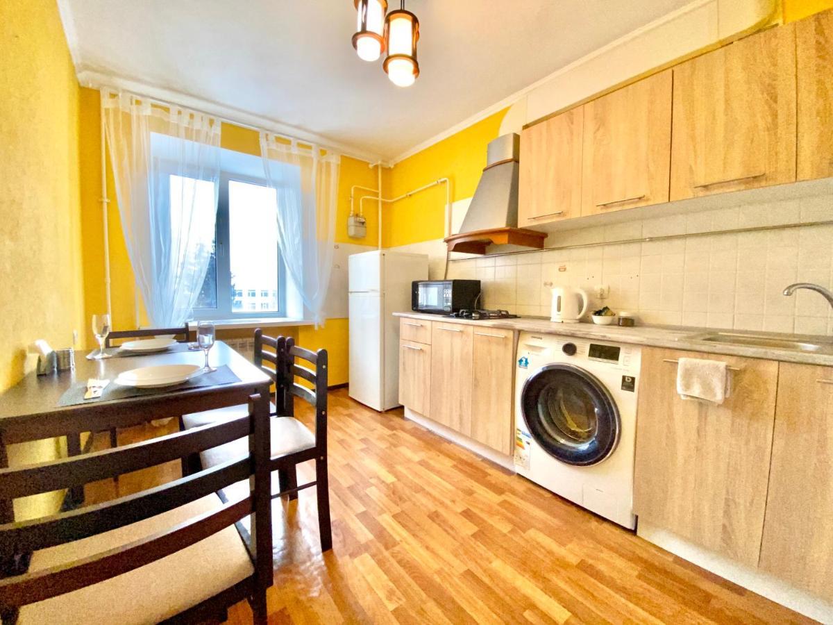 Apartpoltava Центр Полтави, Простора Та Зручна Квартира Біля Пует, 2-Окремі Кімнати, Звітна Документація Для Відрядження Екстериор снимка