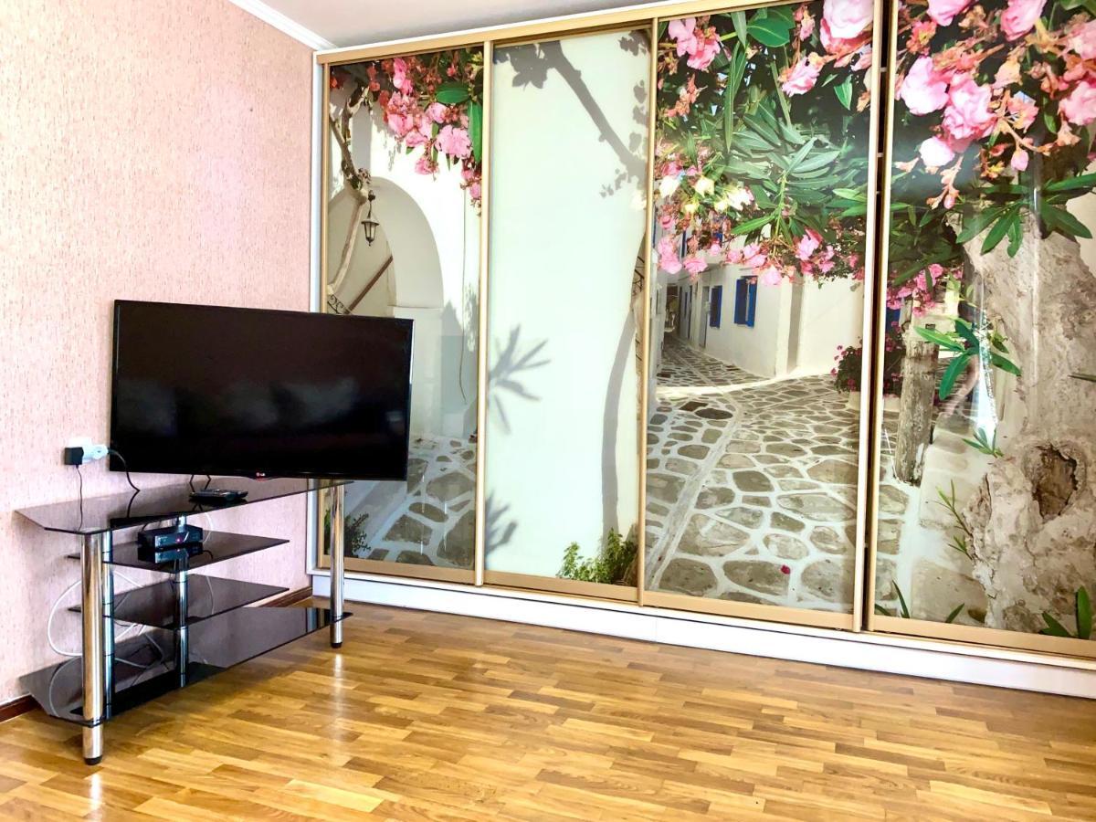 Apartpoltava Центр Полтави, Простора Та Зручна Квартира Біля Пует, 2-Окремі Кімнати, Звітна Документація Для Відрядження Екстериор снимка