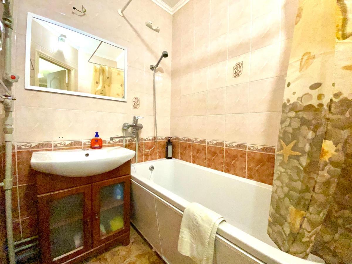 Apartpoltava Центр Полтави, Простора Та Зручна Квартира Біля Пует, 2-Окремі Кімнати, Звітна Документація Для Відрядження Екстериор снимка